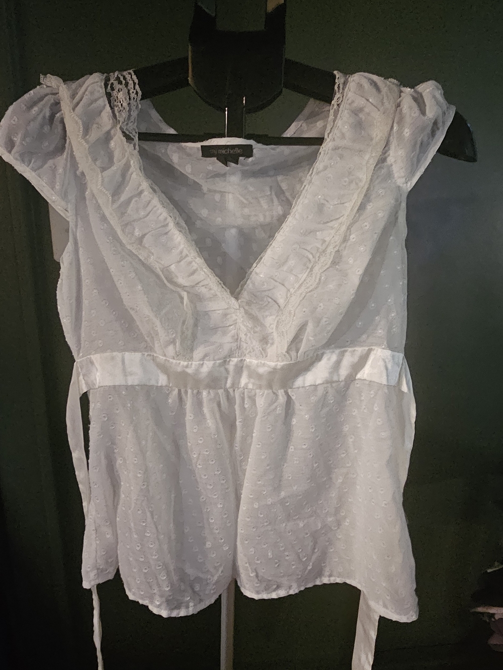 My Michelle Vintage White Ruffled V-Neck Peplum Blouse
